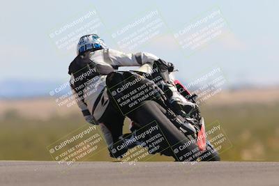 media/Oct-09-2022-SoCal Trackdays (Sun) [[95640aeeb6]]/Turn 9 Backside (120pm)/